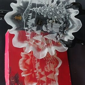 Mikasa Crystal Christmas 10 Inch Oval Frosted Bon Bon Canapé Serving Platter